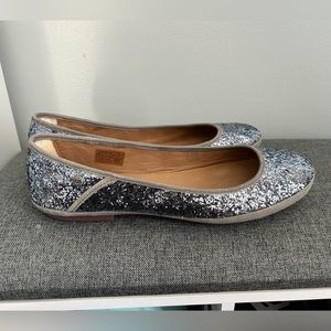 UGG Silver Glitter Ballet Flats. Women’s 10. Gently Used.